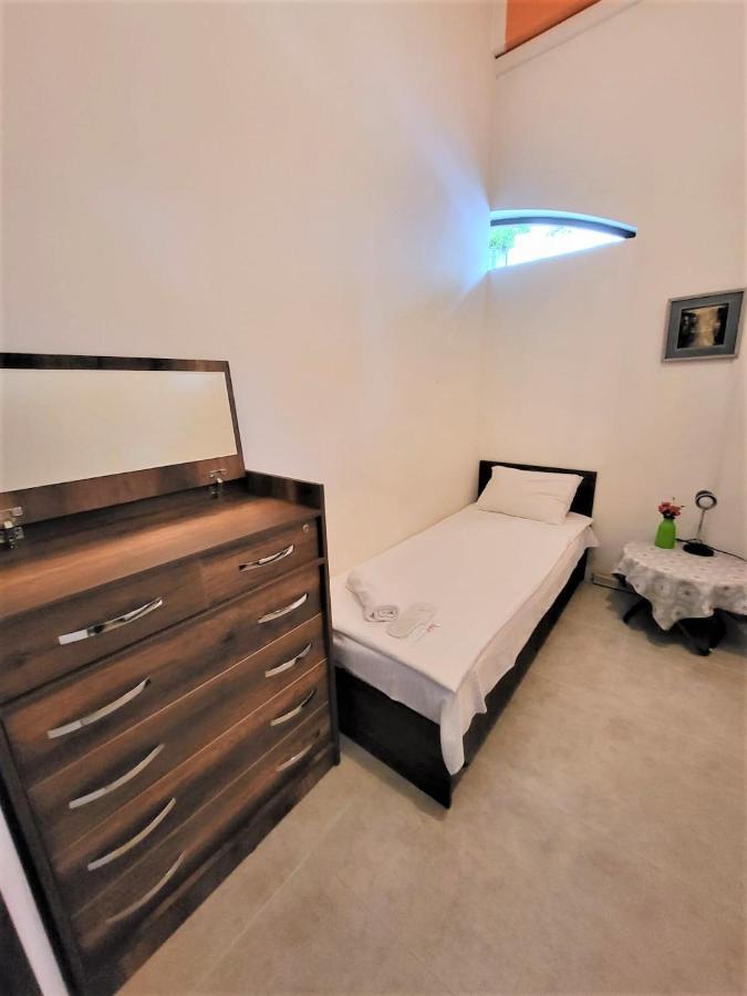 טביליסי Hostel Near The Square מראה חיצוני תמונה
