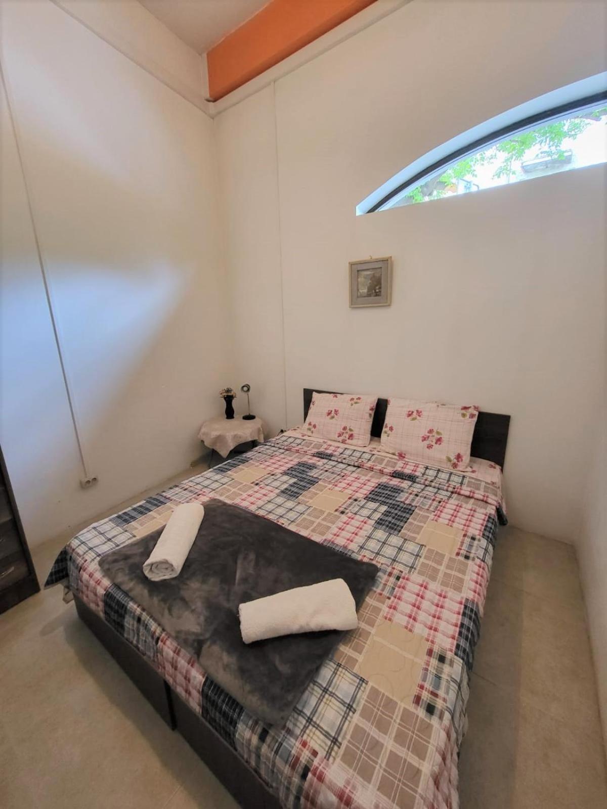 טביליסי Hostel Near The Square מראה חיצוני תמונה