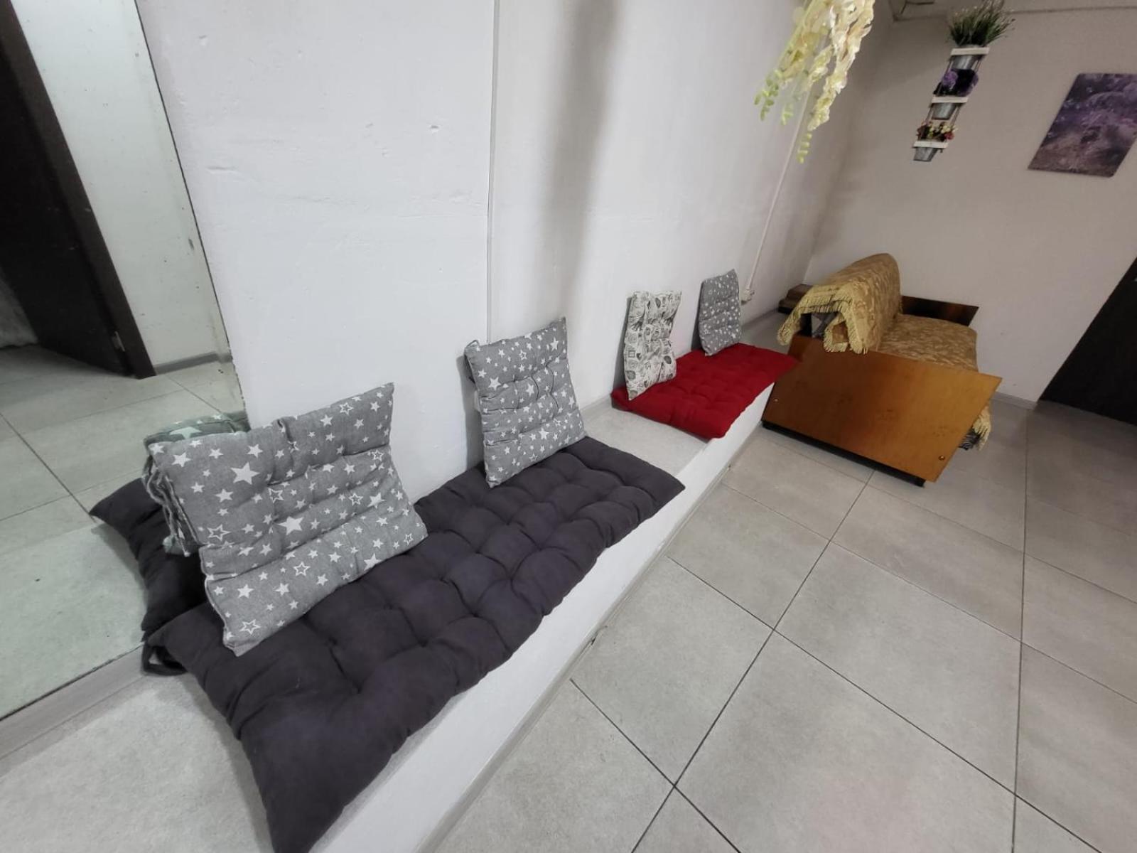 טביליסי Hostel Near The Square מראה חיצוני תמונה