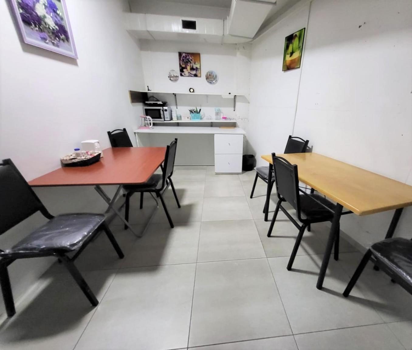 טביליסי Hostel Near The Square מראה חיצוני תמונה