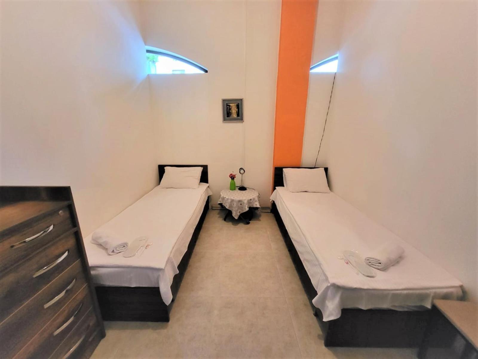 טביליסי Hostel Near The Square מראה חיצוני תמונה