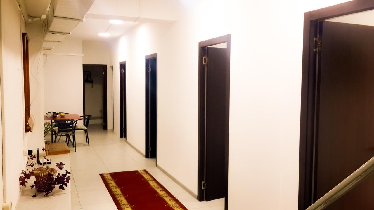 טביליסי Hostel Near The Square מראה חיצוני תמונה